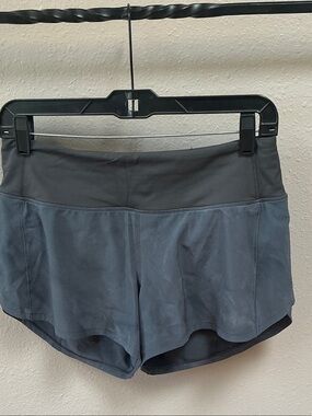 lululemon athletica Women's Two-Tone Gray Athletic Shorts